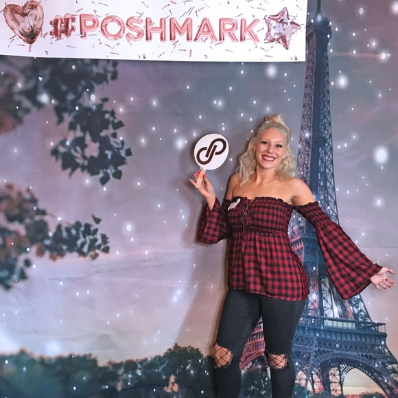 Meet your Posher ∙ Katherine - Picture 2 of 2